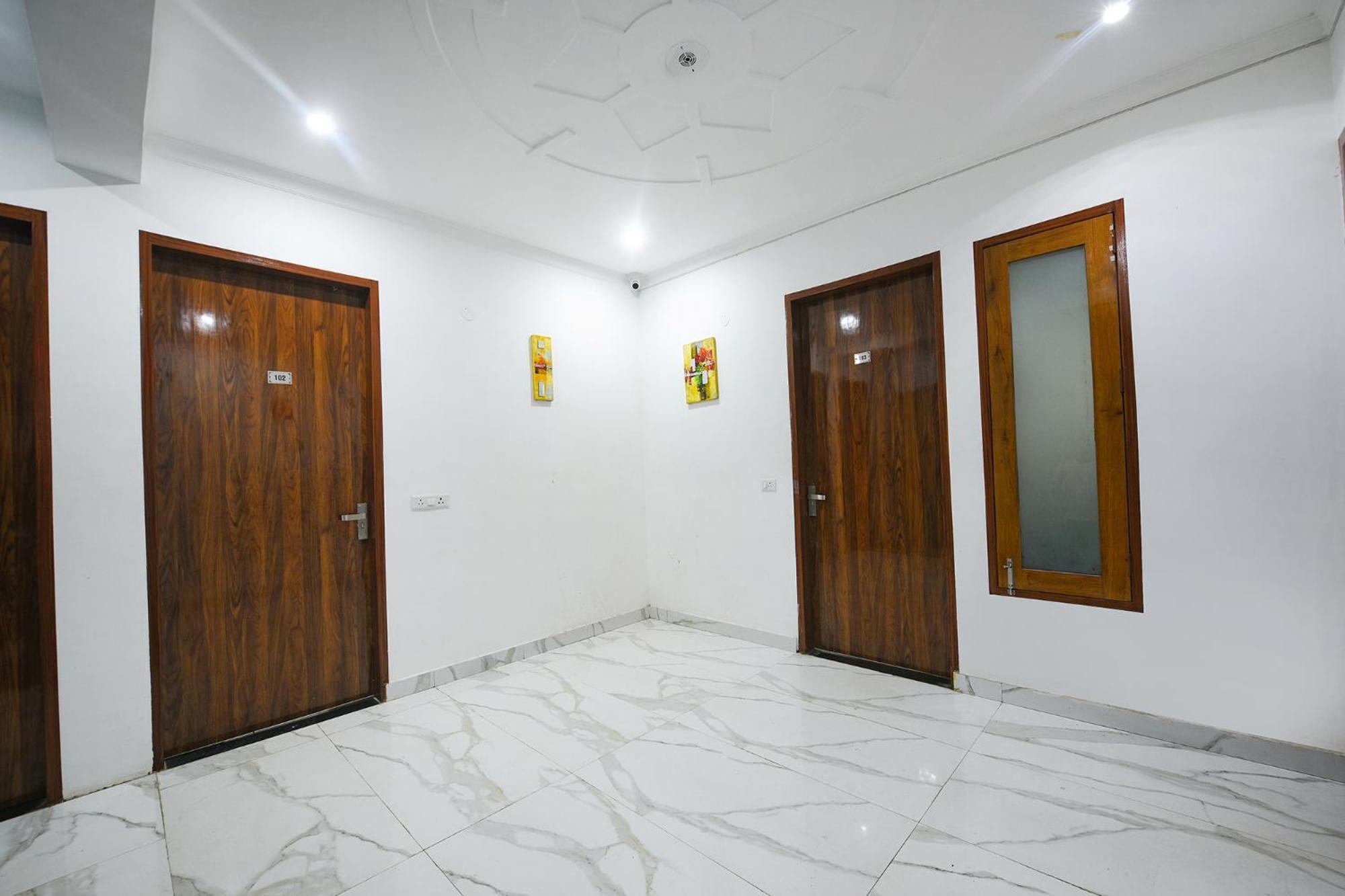 Fabhotel Wonderland Studio Rooms Gurgaon Exterior photo