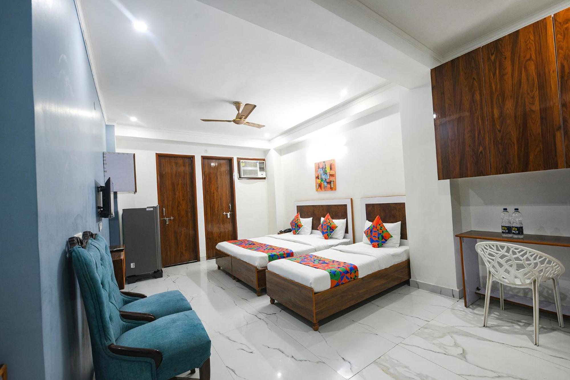 Fabhotel Wonderland Studio Rooms Gurgaon Exterior photo