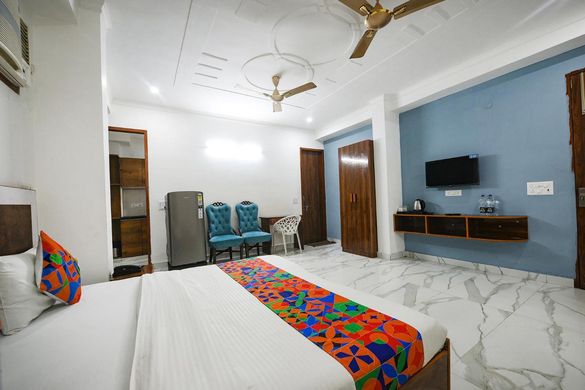 Fabhotel Wonderland Studio Rooms Gurgaon Exterior photo