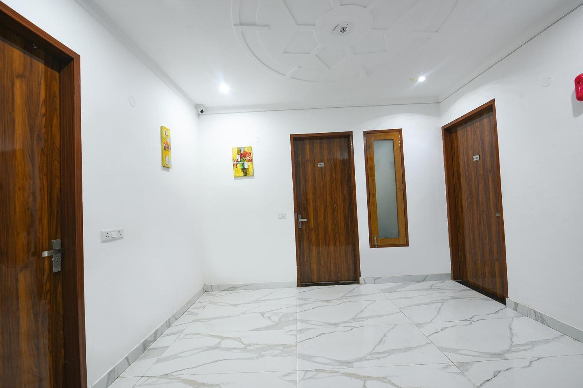 Fabhotel Wonderland Studio Rooms Gurgaon Exterior photo