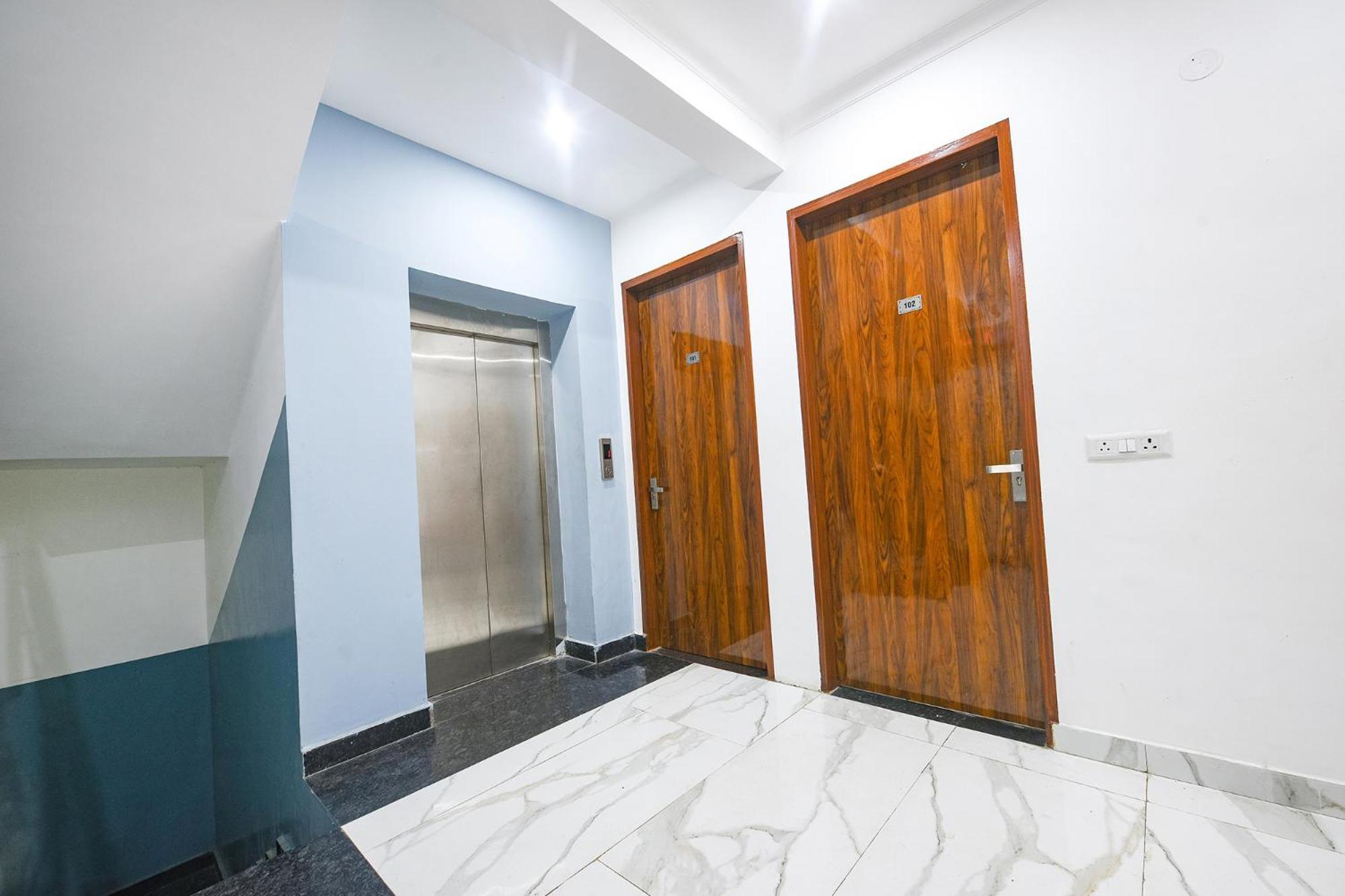 Fabhotel Wonderland Studio Rooms Gurgaon Exterior photo